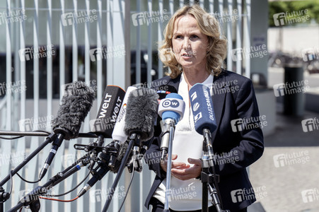 Pressestatements nach der 69. Sitzung des Bundeskabinetts in Berlin