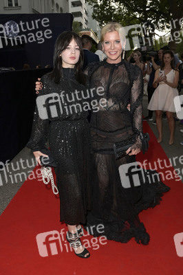 Jasmin Erbas Fashion Show auf der Berlin Fashion Week S/S 2024