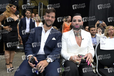 Jasmin Erbas Fashion Show auf der Berlin Fashion Week S/S 2024