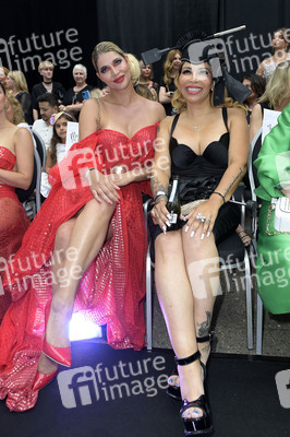 Jasmin Erbas Fashion Show auf der Berlin Fashion Week S/S 2024