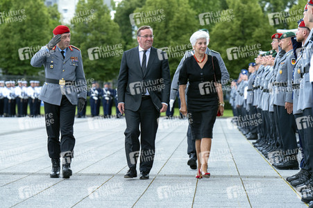 Feierliches Gelöbnis der Bundeswehr-Rekruten im Gedenken an den Deutschen Widerstand vom 20. Juli 1944 in Berlin