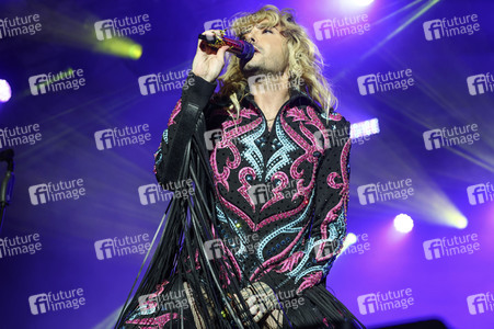 Konzert von Tokio Hotel beim Christopher Street Day in Berlin