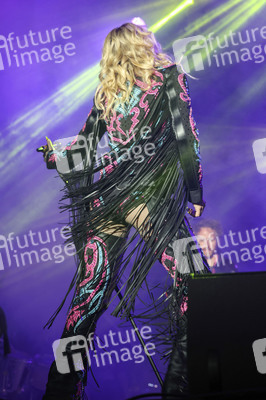 Konzert von Tokio Hotel beim Christopher Street Day in Berlin