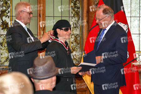 Großes Verdienstkreuz für die Scorpions in Hannover