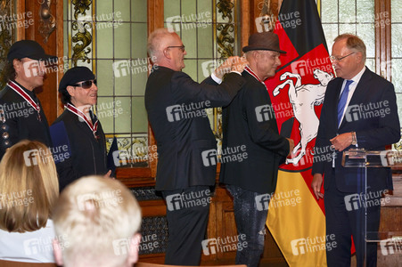 Großes Verdienstkreuz für die Scorpions in Hannover
