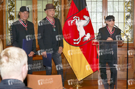 Großes Verdienstkreuz für die Scorpions in Hannover