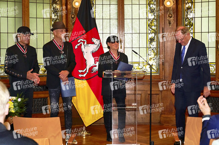 Großes Verdienstkreuz für die Scorpions in Hannover
