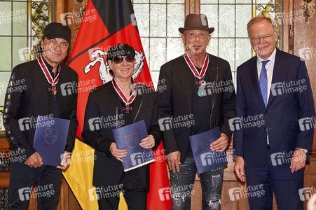 Großes Verdienstkreuz für die Scorpions in Hannover