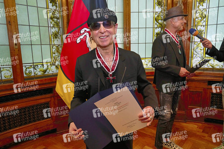 Großes Verdienstkreuz für die Scorpions in Hannover