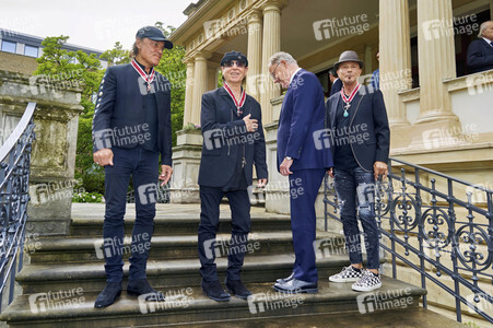 Großes Verdienstkreuz für die Scorpions in Hannover