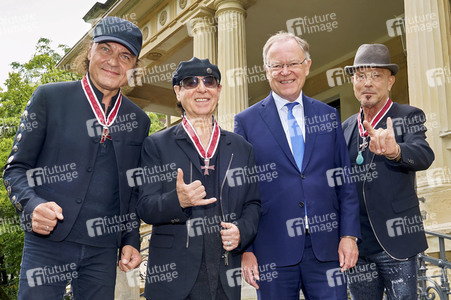 Großes Verdienstkreuz für die Scorpions in Hannover