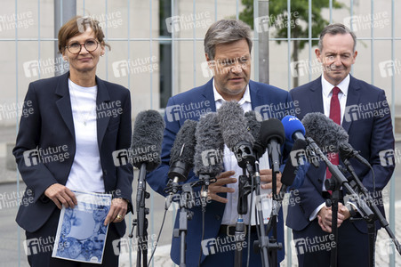 Pressestatement zum Kabinettsbeschluss zur Nationalen Wasserstoffstrategie in Berlin