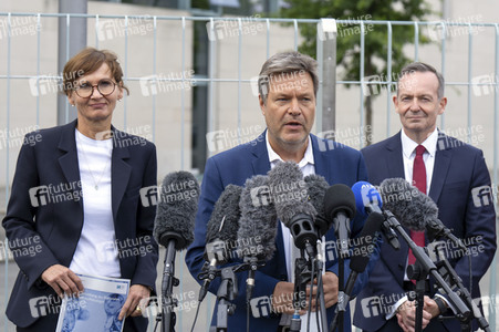 Pressestatement zum Kabinettsbeschluss zur Nationalen Wasserstoffstrategie in Berlin