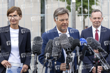 Pressestatement zum Kabinettsbeschluss zur Nationalen Wasserstoffstrategie in Berlin
