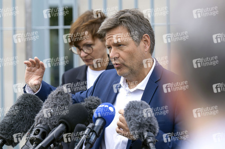 Pressestatement zum Kabinettsbeschluss zur Nationalen Wasserstoffstrategie in Berlin