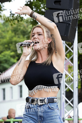 Konzert von Sonia Liebing in Kreba-Neudorf