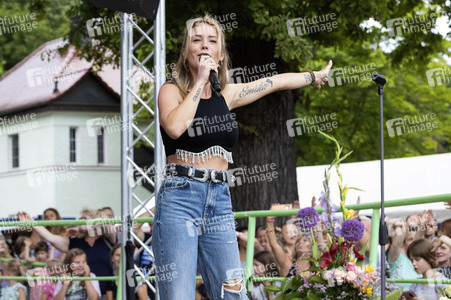 Konzert von Sonia Liebing in Kreba-Neudorf