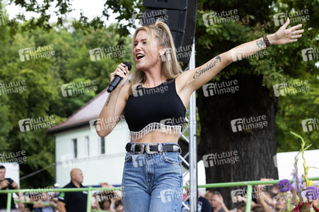 Konzert von Sonia Liebing in Kreba-Neudorf