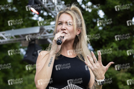 Konzert von Sonia Liebing in Kreba-Neudorf