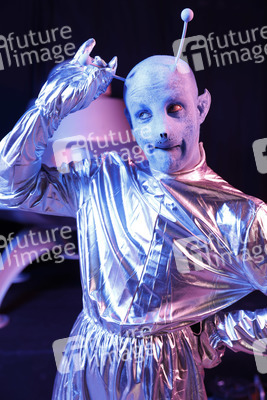 GEEK ART Collection No. 6 - Bodypainting and Transformaking