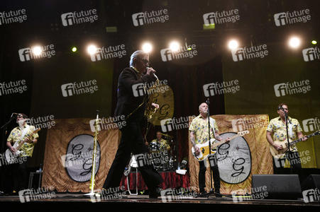 Konzert von Me First and the Gimme Gimmes in Hannover