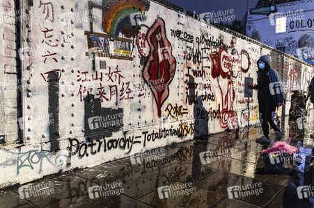 Graffiti-Krieg wegen China-Slogans in London