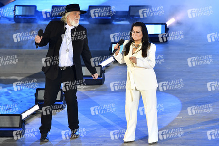 TV-Show 'Die große Schlagerstrandparty 2023 - wir feiern die 80er!' in Gelsenkirchen