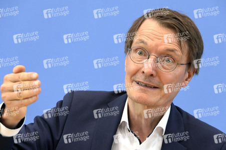Bundespressekonferenz Cannabis-Gesetz I in Berlin