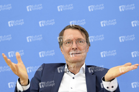 Bundespressekonferenz Cannabis-Gesetz I in Berlin