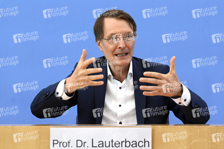 Bundespressekonferenz Cannabis-Gesetz I in Berlin
