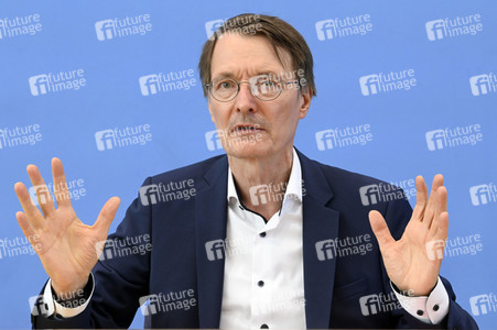 Bundespressekonferenz Cannabis-Gesetz I in Berlin