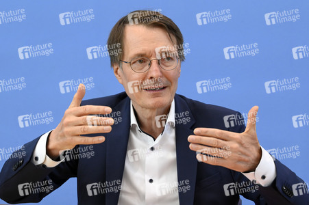 Bundespressekonferenz Cannabis-Gesetz I in Berlin