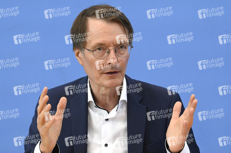 Bundespressekonferenz Cannabis-Gesetz I in Berlin