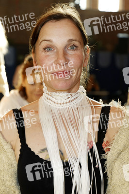 Vernissage 'Beyond Fame - Die Kunst der Stars' in Düsseldorf