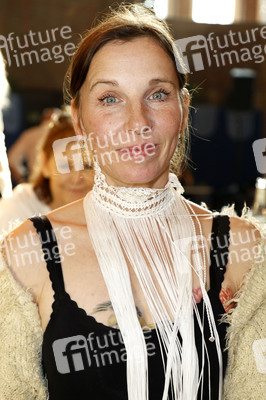 Vernissage 'Beyond Fame - Die Kunst der Stars' in Düsseldorf