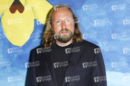 Vernissage 'Beyond Fame - Die Kunst der Stars' in Düsseldorf