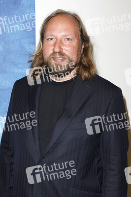 Vernissage 'Beyond Fame - Die Kunst der Stars' in Düsseldorf