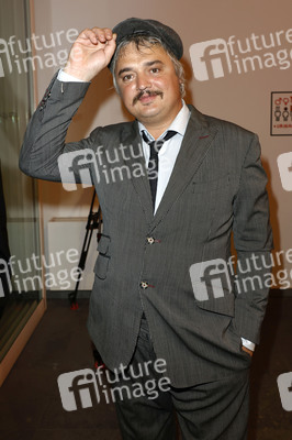 Vernissage 'Beyond Fame - Die Kunst der Stars' in Düsseldorf