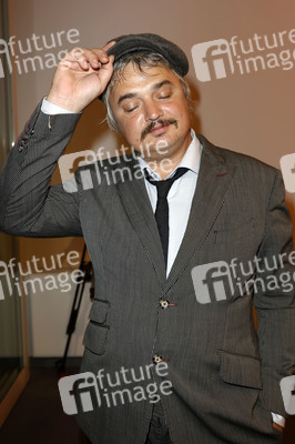 Vernissage 'Beyond Fame - Die Kunst der Stars' in Düsseldorf