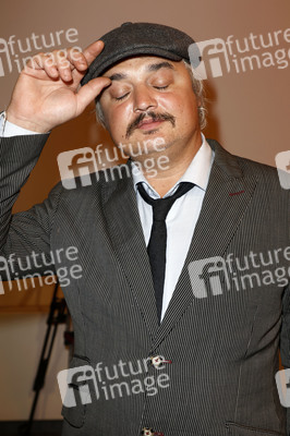Vernissage 'Beyond Fame - Die Kunst der Stars' in Düsseldorf