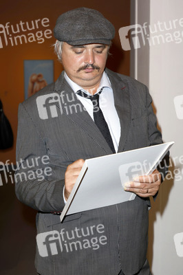 Vernissage 'Beyond Fame - Die Kunst der Stars' in Düsseldorf