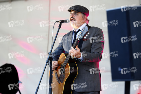 Vernissage 'Beyond Fame - Die Kunst der Stars' in Düsseldorf