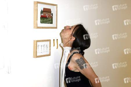 Vernissage 'Beyond Fame - Die Kunst der Stars' in Düsseldorf