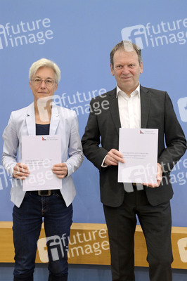 Bundespressekonferenz Expertenrat für Klimafragen in Berlin