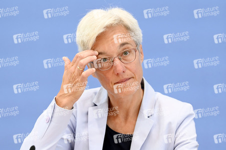 Bundespressekonferenz Expertenrat für Klimafragen in Berlin