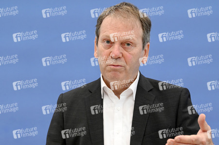 Bundespressekonferenz Expertenrat für Klimafragen in Berlin