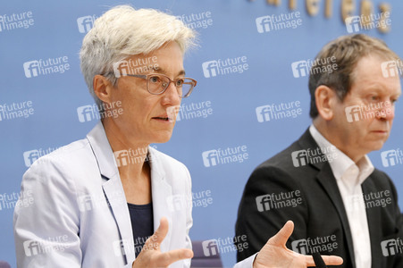 Bundespressekonferenz Expertenrat für Klimafragen in Berlin