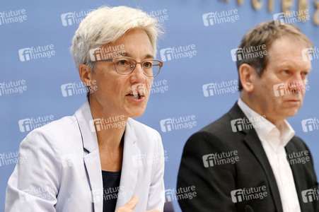 Bundespressekonferenz Expertenrat für Klimafragen in Berlin