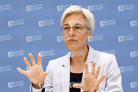 Bundespressekonferenz Expertenrat für Klimafragen in Berlin