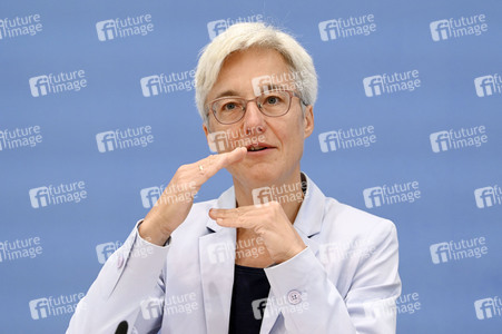 Bundespressekonferenz Expertenrat für Klimafragen in Berlin